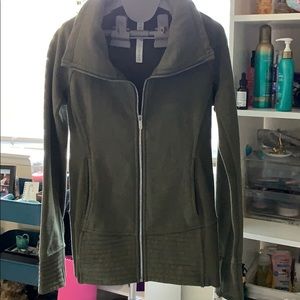 Lululemon like new Radiant Jacket